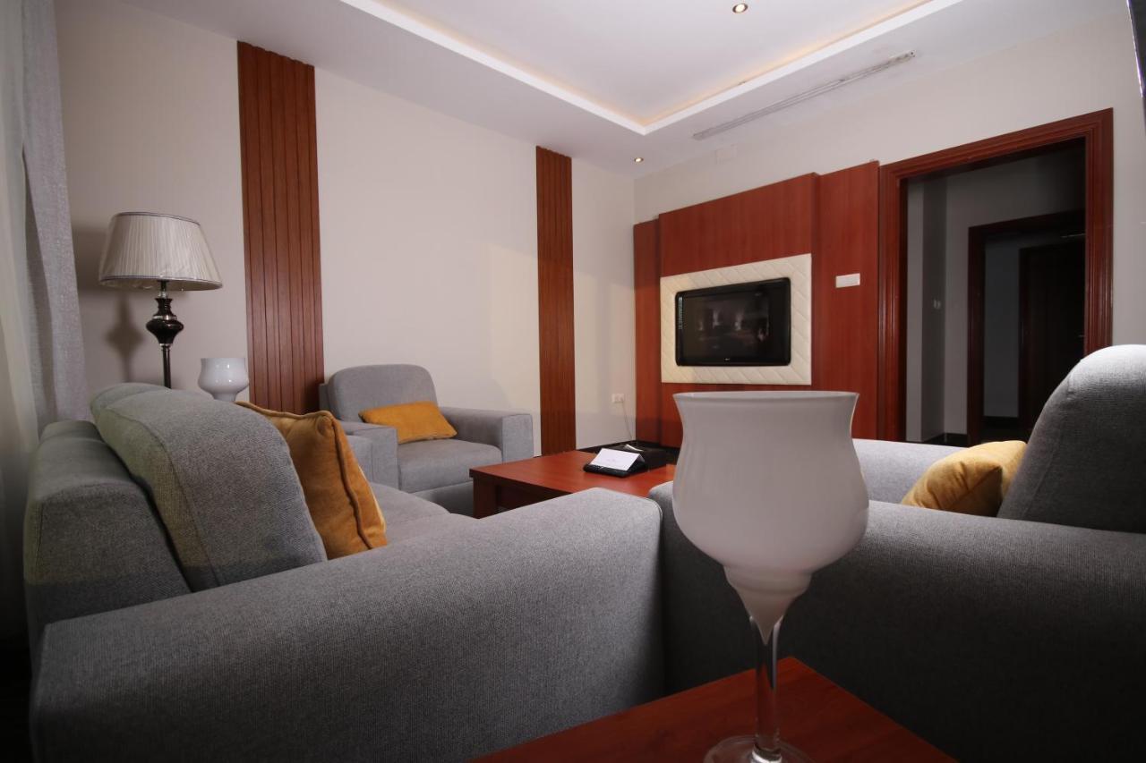 Tobal Al Zahra Hotel Apartments Jeddah Luaran gambar