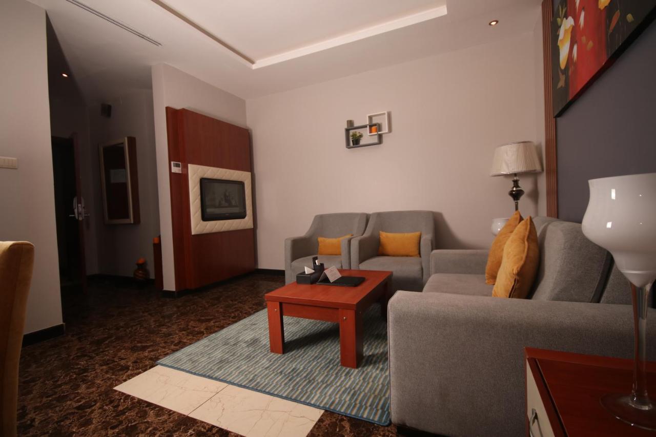 Tobal Al Zahra Hotel Apartments Jeddah Luaran gambar